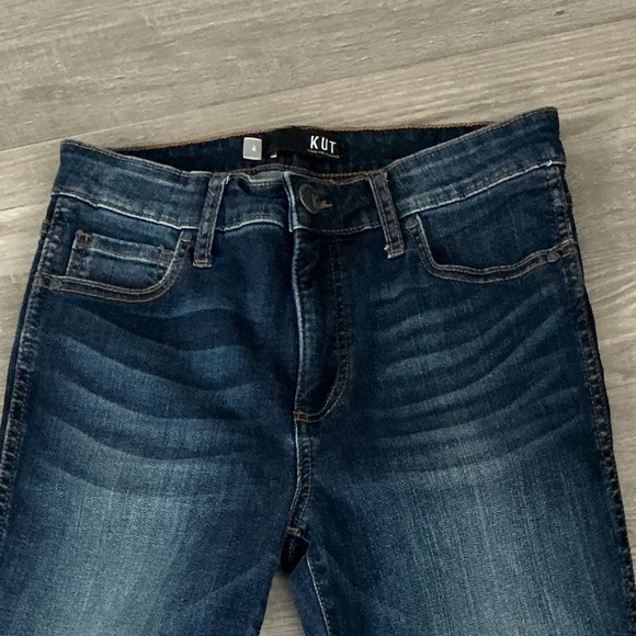 KUT from the Kloth Connie Fab Ab Ankle Skinny Jeans. - Picture 3 of 7